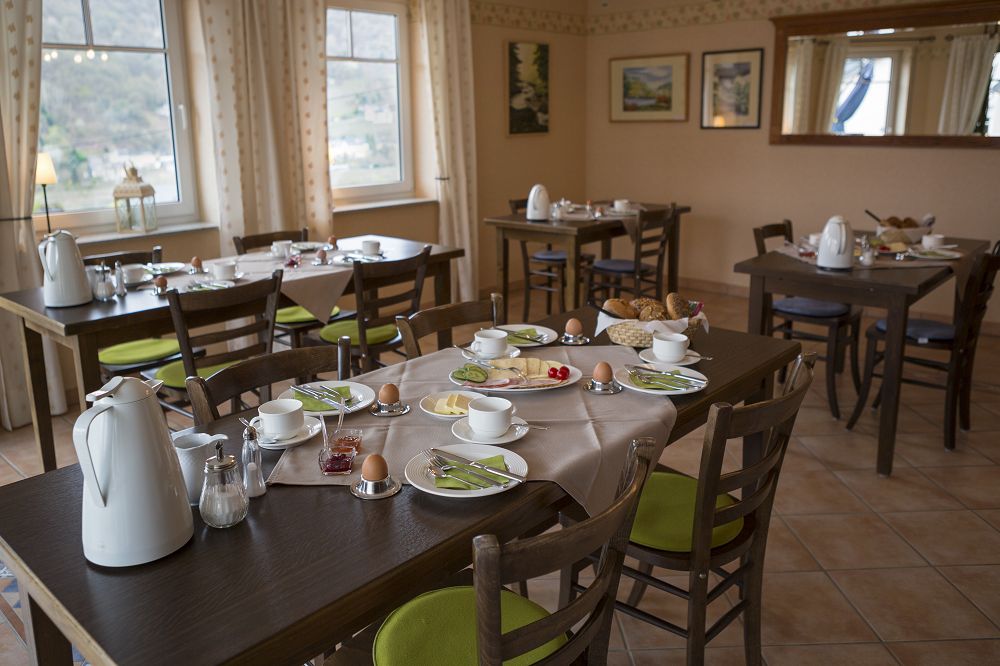 Slider Item 2 (copy) (copy)